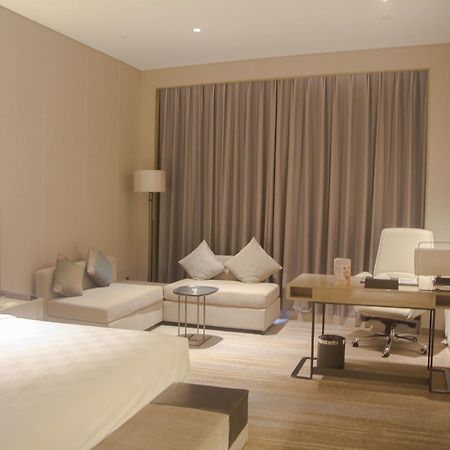 Nanjing Golden Eagle Summit Hotel Buitenkant foto